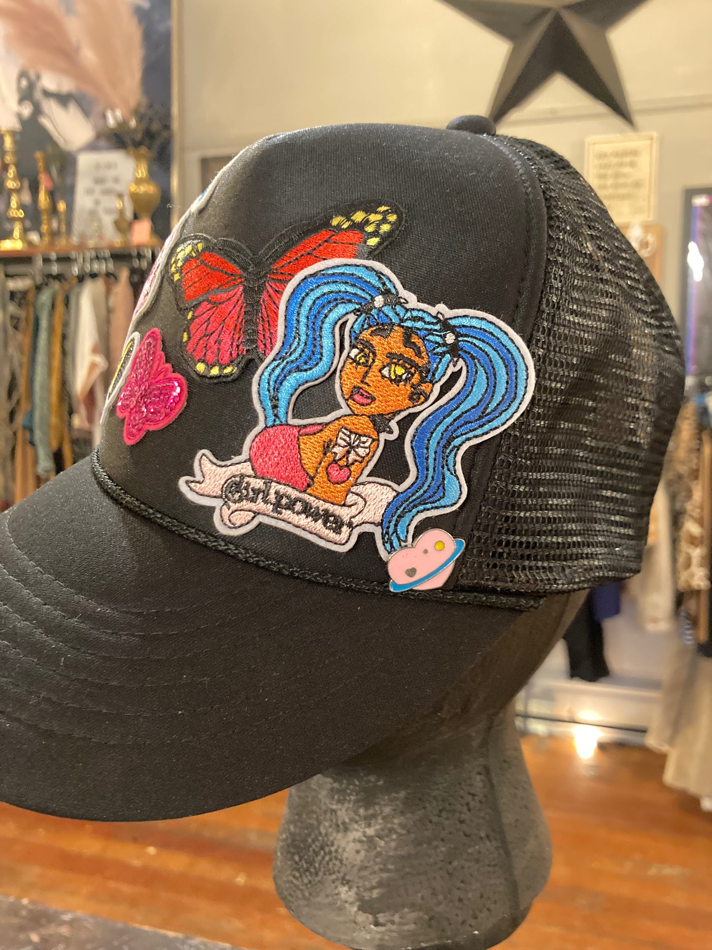 002 Trucker Hat