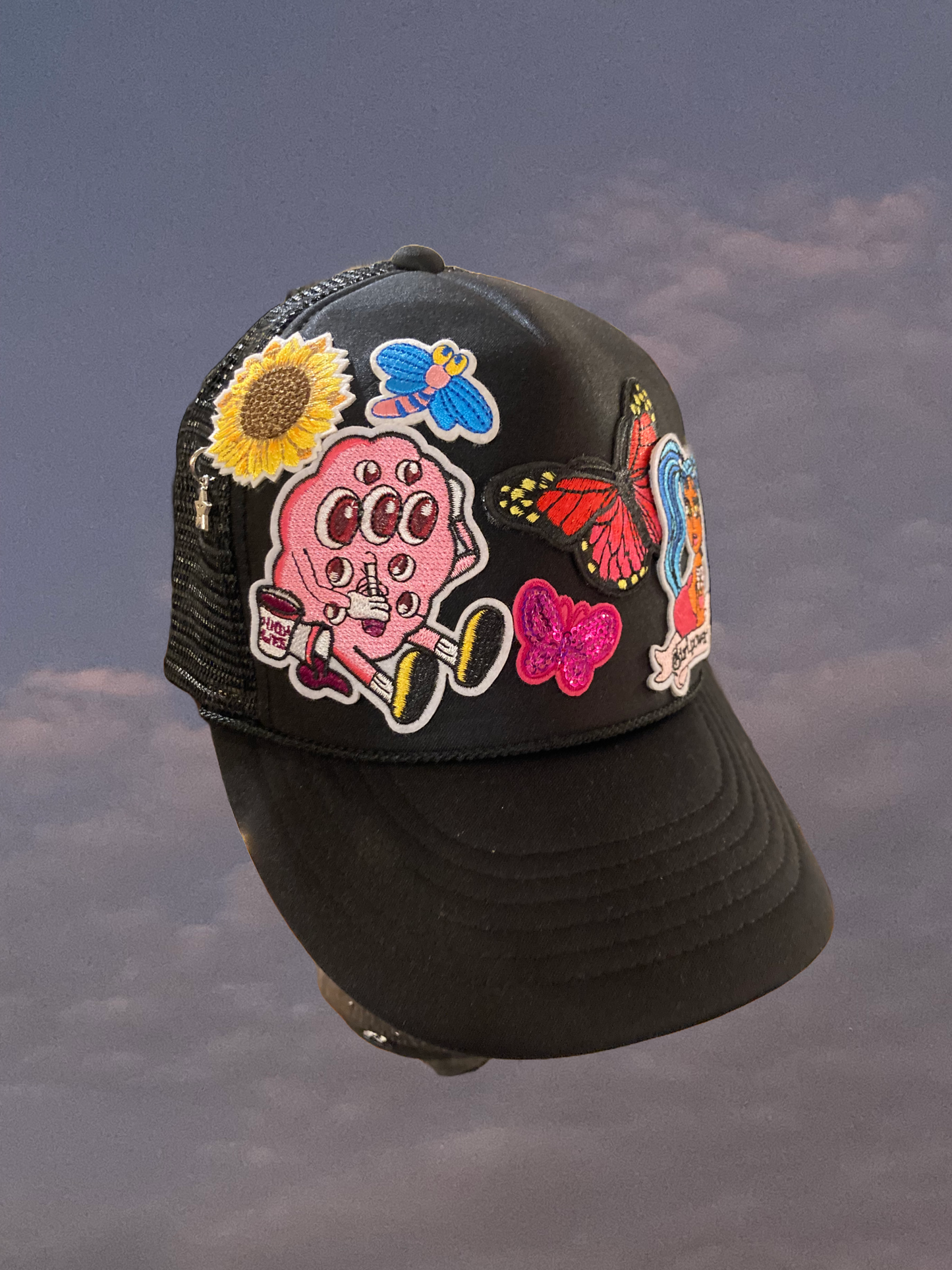 002 Trucker Hat