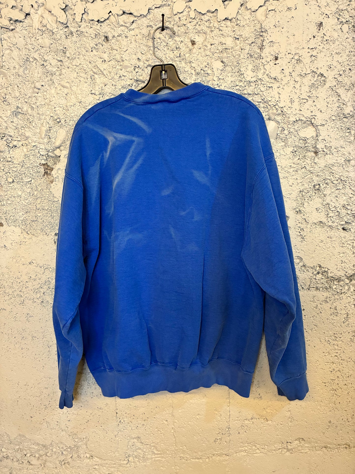 90s Hills Resort Crew